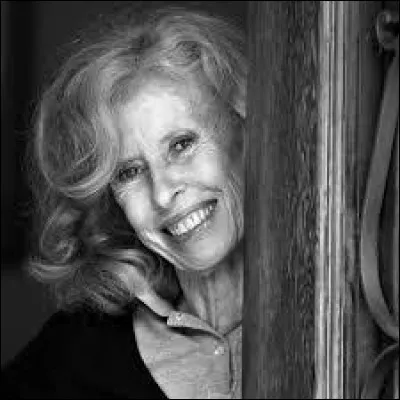 What is the name of this author ?