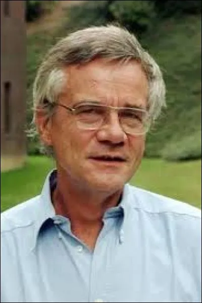 What is the name of this author ?