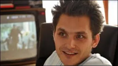 What is the name of this author ?