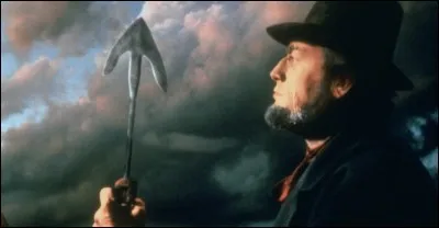 What animal is Moby Dick, Captain Ahab's obsession in Herman Melville's novel?