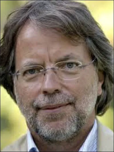 What is the name of this author ?