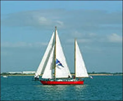 What is the name of this boat ?