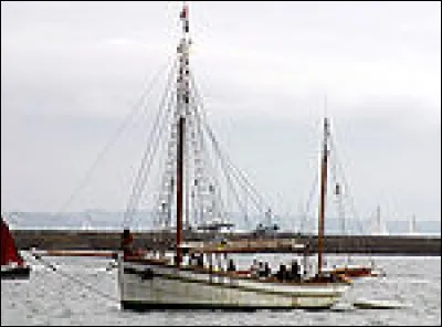 What is the name of this boat ?