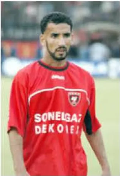 What is the name of this footballer ?