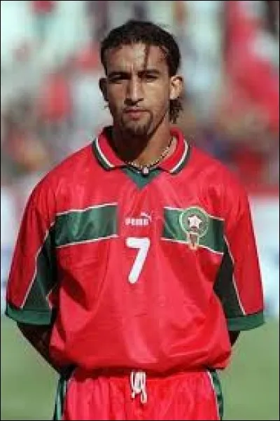 What is the name of this footballer ?