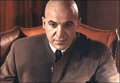 Which James Bond enemy did Telly Savalas play?
