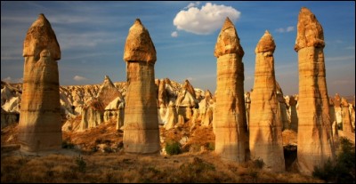 Which country will you go to to admire the fairy chimneys of Cappadocia ?