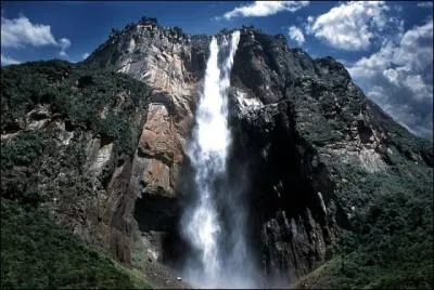 The highest waterfall in the world (979 m) is ...