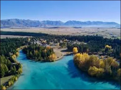 Whats is the name of this lake ?