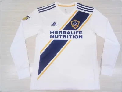 Which club does this jersey belong to?