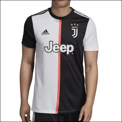 Which club does this jersey belong to?