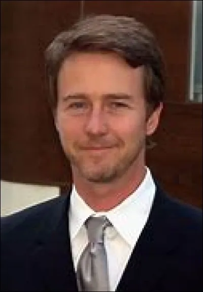 Which actor plays Bruce Banner/Hulk in The Incredible Hulk?