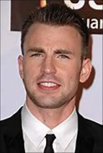 Which actor plays Captain America?
(Captain America 1,2,3, Avengers 1,2,3,4, Spider-Man Homecoming, Thor 2)