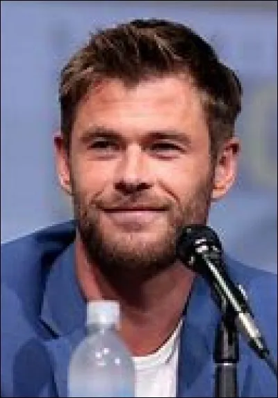 Which actor plays Thor?
(Thor 1,2,3, Doctor Strange, Avengers 1,2,3,4)