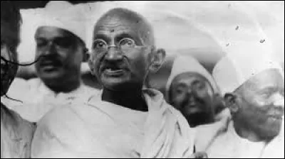 When was independence proclaimed in India?