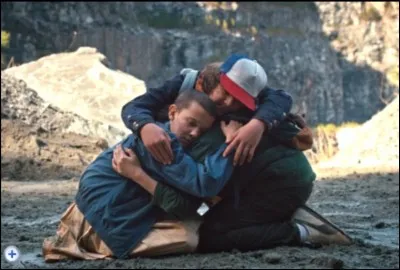 In which episode of season 1 does Mike jump off the cliff?