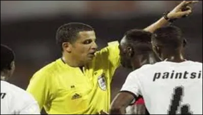 What is the name of this referee ?