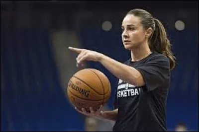 What country is the coach (Basket Ball) Becky Hammon from ?