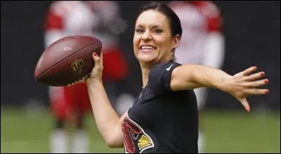 What country is the coach (Foot Ball) Jen Welter from ?