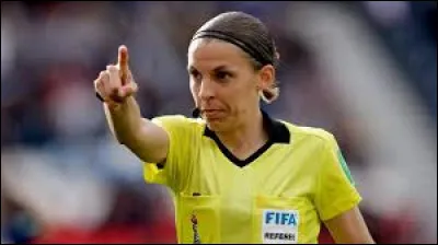 What country is the referee (Soccer) Stéphanie Frappart from ?