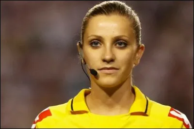 What country is the referee (Soccer) Fernanda Colombo from ?