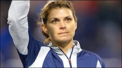 What country the athlete Mia Hamm is from ?