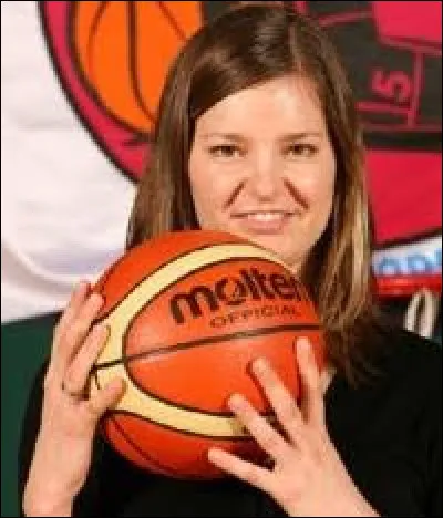 What country the athlete Eva Viteckova is from ?