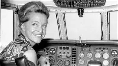 Which country is from Jacqueline Auriol ?