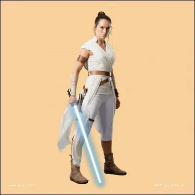Top 10 - Rey Skywalker
What color is Rey's lightsaber at the end of volume 9?