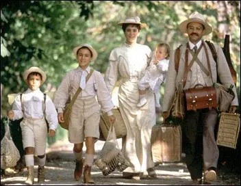 Which writer entitled his childhood memories "La Gloire de mon pere" and "Le Chateau de ma mere"?