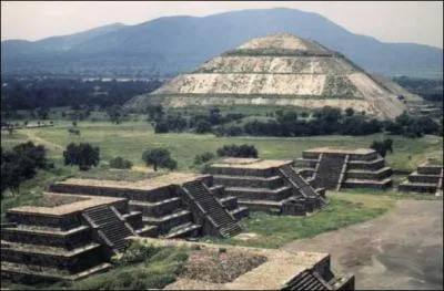 Where are the temples of Teotihuacan?