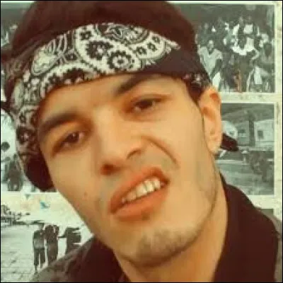 What is the name of this Artist ?