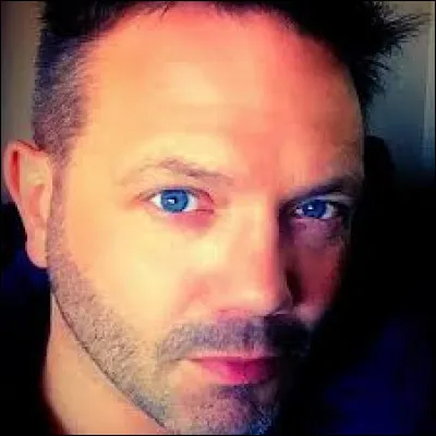 What country is from "Jamie Rickers" ?