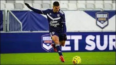 How many goals does Girondins' top scorer have to his name?