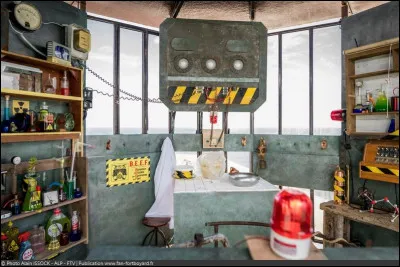 Who runs the B.E.E.F [Bureau d'Etudes des Epreuves du Fort] which takes place in the lookout?