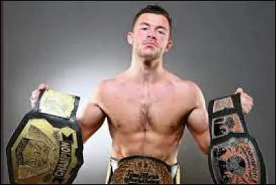 What is the name of this wrestler ?