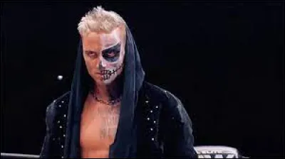 What is the name of this wrestler ?