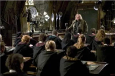 D.C.F.M :
During the first wizard war, Aurors were allowed to use unforgivable spells.