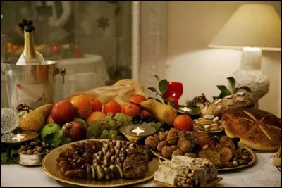 Gastronomie : Among the 13 Provencal Christmas desserts, there are the 4 beggars, what are they?