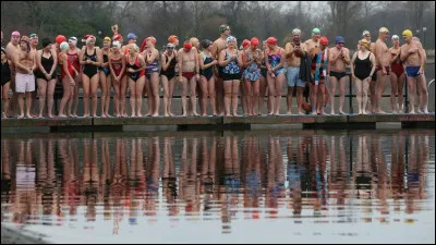 Sport: In which London park does the Peter Pan Cup swimming race take place every Christmas?