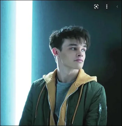 Who is this character ? Forgive me if there are spelling mistakes in the names of the characters in the French version, but it is because of the translation. Also, if one of the questions has a wrong answer, please let me know. Good quiz.