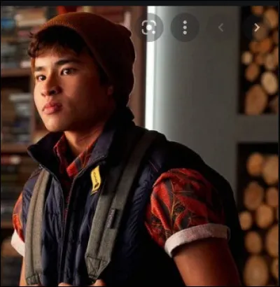 Who is this character ? Forgive me if there are spelling mistakes in the names of the characters in the French version, but it is because of the translation. Also, if one of the questions has a wrong answer, please let me know. Good quiz.