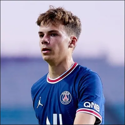 Who is this midfielder?