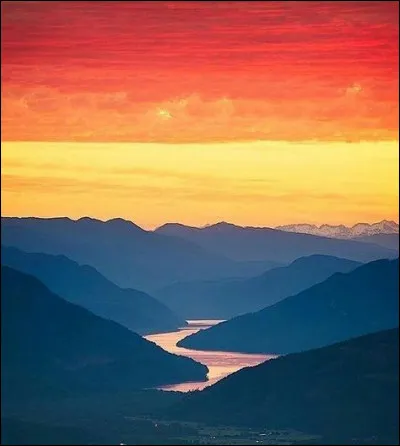 Which character goes to see the school psychologist?