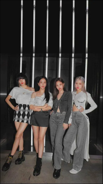 How many members are there in Blackpink?