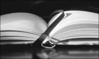 Who is the author of the collection of poems "Les Fleurs du mal" published in 1857 ?