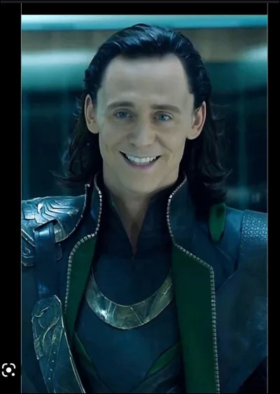 Who plays Loki in the MCU?
