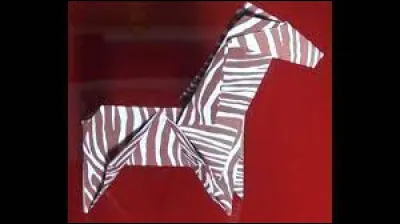 Which animal does this origami represent?