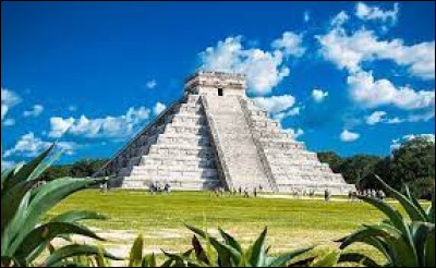 Is the Chichen Itza archaeological site in Brazil?