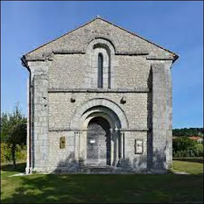 This is the Chapelle des Templiers in Cressac-Saint-Genis. A former Charentaise commune, it is located in the former ...